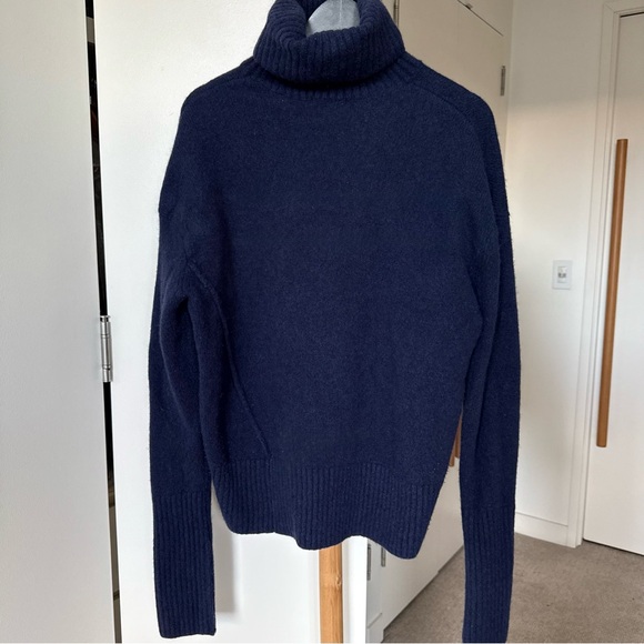 & Other Stories Deep Blue Knitwear Wool Winter Turtleneck. S size, true to size - Picture 7 of 9